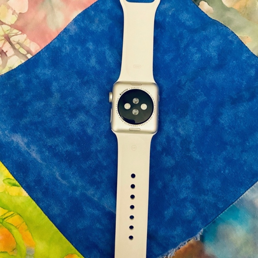 Apple Watch Series 3 - image 2